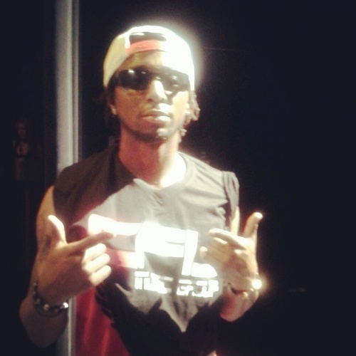 Member of C F L Musicgroup.......A....money