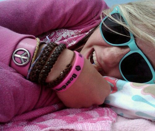 _HailieMathers's profile picture. Don't take twitter so seriously, folks.