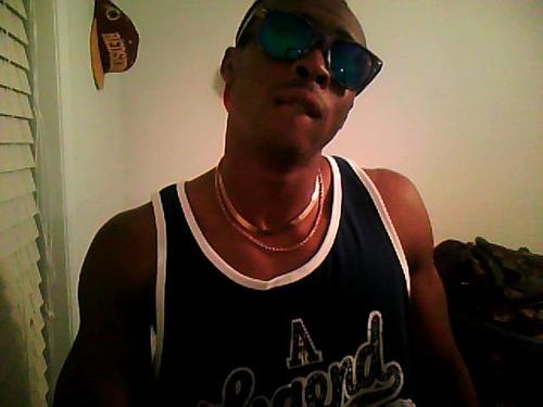 High Life Mixtape comin soon
for booking email me at:parkerchristopher54@yahoo.com or chrisparkerpown@Gmail.com...Chris