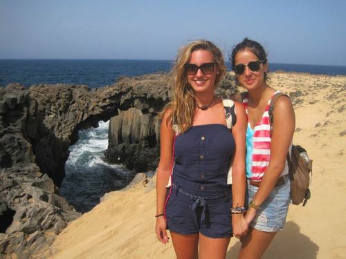 ariiiits's profile picture. Todo lo que viene es porque tiene que venir y todo lo que pasa es por algo.