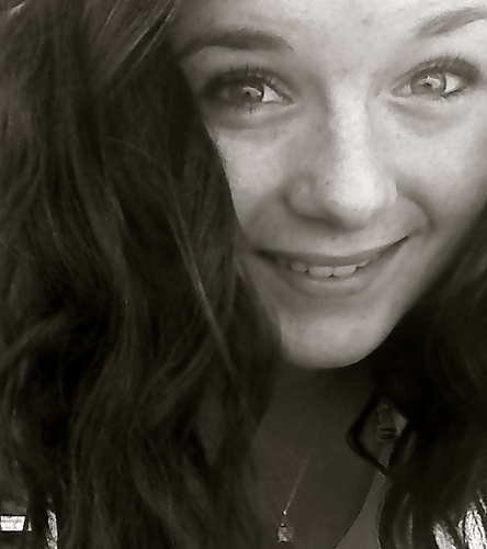 deeehope's profile picture. hey guys. follow mehh.