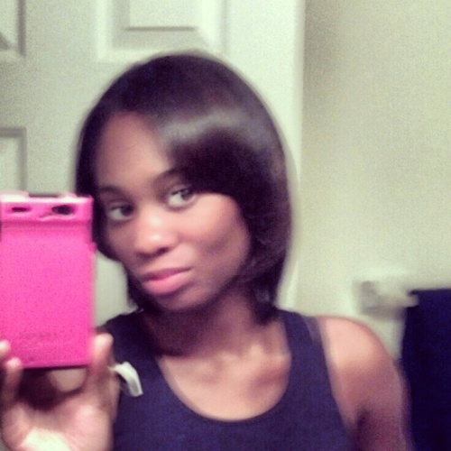 Everyone loves me. Im jus dat chick :) #teamCANCER #teamDROID