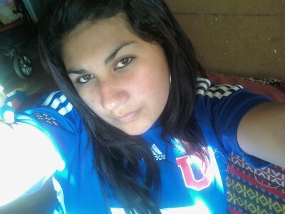 Azul de Corazón- fanatica y amante de la @udechile...
madre de una niña hermosa & chuncha como yo.