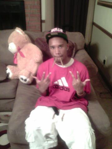 Ima Dogg A55 Nigga Fuck Ah Realation5hip Ima Playa.........Mighty!!!!!!!!!!!