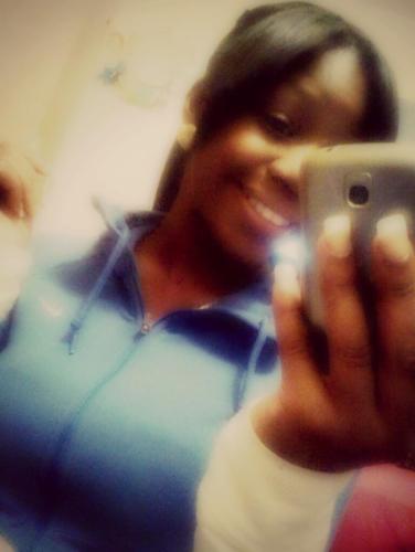 all i know is jus flex been shittin on my ex got a bad bitch name des @_rebl__fleur  u lame bitches kno da rest !