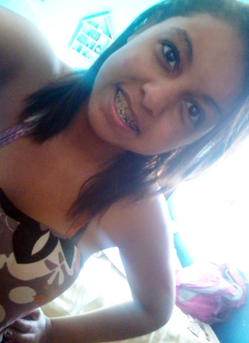 Doiida , retardada , louca , o que quiiser que seja , o importtante é seer feliz ;D