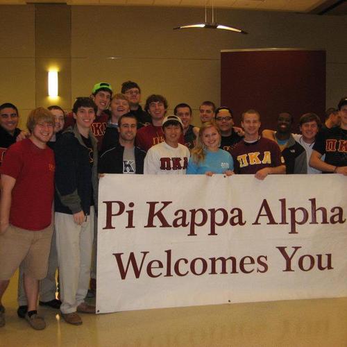 richryan20's profile picture. Teamwork makes the dream work.