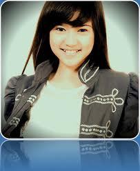 Go go go FOLLOW : @ghinasalsaaa

http://t.co/nsMKdeO8I4