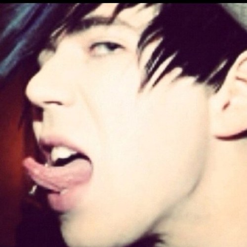 NoonanMariah's profile picture. *United We #Trench Divided we FallOUT! Hardcore Trencher forEverAfter! Love all you Trenchers out there! So ToySoldiers will you follow?