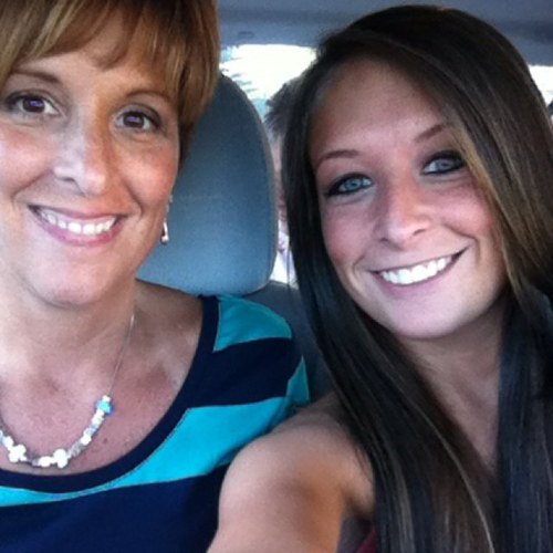 Triciaaa32's profile picture. Physical therapist. who knows where.