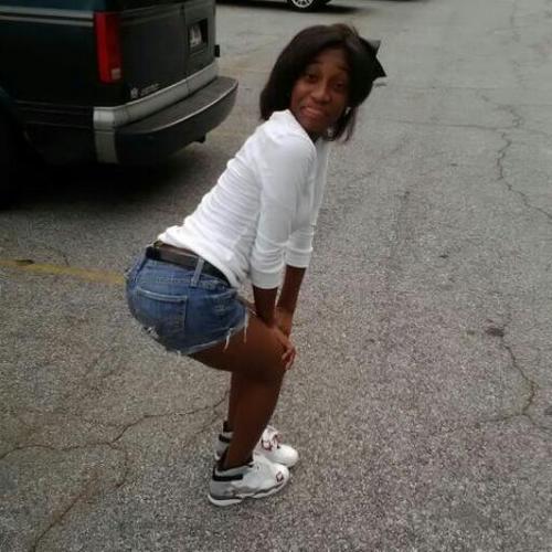 Eat_MyCaramel's profile picture. Lmfao , 160 Characters ? That Can' t Describe Me. But Mention For A Follow Back. I'm Beautiful And Gay Follow Me I Follow Back ♥ But C.I.P To My Brother Dee