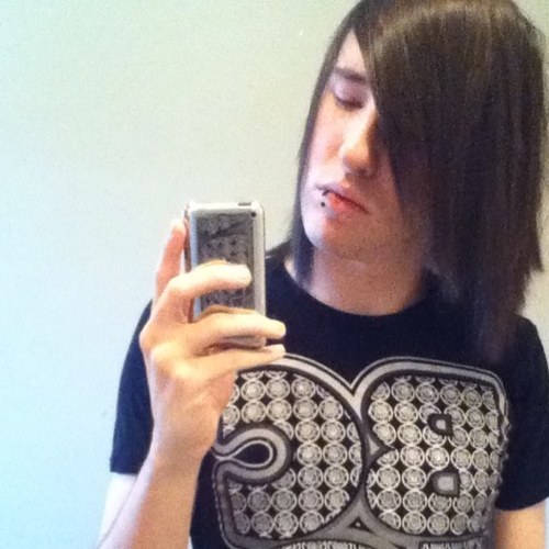 RyanPaprikacore's profile picture. iPwn