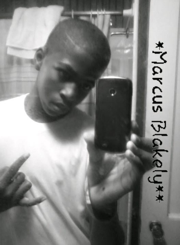 Im kewl... And gt madd swagg Im Just my self and noone else....... #TeamBoston, #Teamiphones, #TeamSwagg, #TeamBasketball,