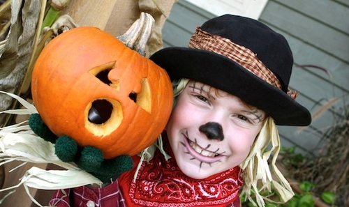 Ten Ideas For Homemade Halloween Costumes. http://t.co/23tUD1xqJG