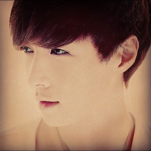 สวัสดีครับ! I'M Lay! EXO-M เมนแดนซ์ประจำวง ตอนนี้คัมแบ็คแล้วนะ มาคุยกับผมสิแล้วผมจะให้ความอบอุ่นคุณเอง *อ้าแขนรับ*