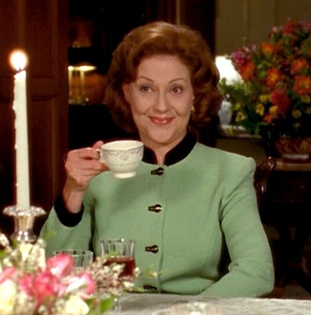 Smith College Graduate, Horticultural Society President, Co-Chair of the Starlight Foundation. Married to Richard Gilmore.