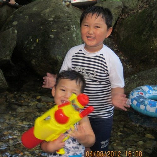 hyunyounga's profile picture. 