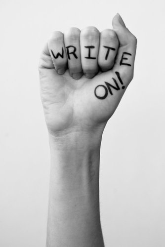 Get unstuck. Tell Your Story. Find Your Voice. Therapeutic writing courses & creative experiences to empower & inspire you.