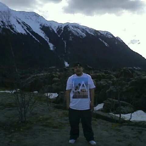 snuggy_03's profile picture. just ask....i'll tell you what you wanna know