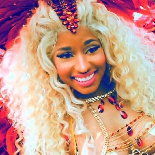 loveU80570808's profile picture. @NICKIMINAJ is my BESTFRIEND ♥