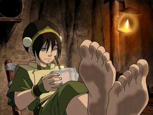 __TophsFeet's profile picture. Toph's key to sight - that's me! I like to keep a nice layer of earth on me. (RP - cowritten account)