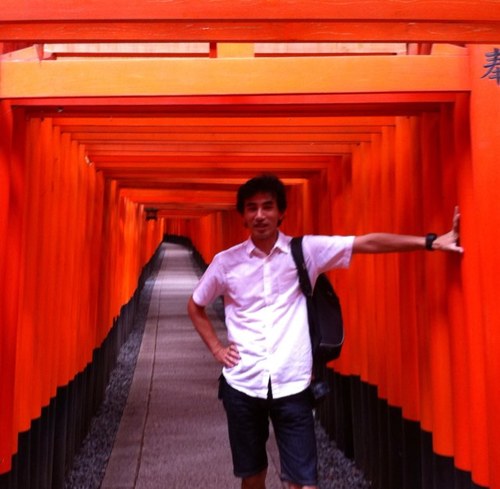 kawaguchi_13s's profile picture. 京都出身。関西での役者＆作演出を経たのち東京にて役者のち制作支援。ON-PAM元理事。沖縄で4年間過ごし2020年4月から滋賀在住。現在は社会福祉法人にて生活支援員。人と人、人とモノ、モノとことの境界を越境したい。好きなのは人。人こそが飽くなき面白さ。