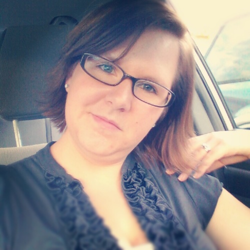 serabellaphoto's profile picture. part time camera lady, full time mommy