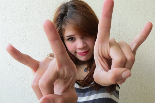 Libriana , Bailarina , Guitarrista , Fotógrafa , amo musica , teatro, skate, cupcake , Paçoca e Harry Potter(: | staff da @Magic_Potter