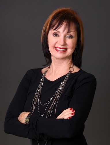 Residential Real Estate Specialist, Lover of Animals, Golf and most times people