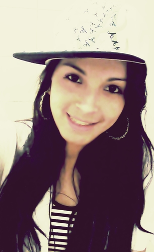http://t.co/zipOUHKF 

               Namoradaa do #Felipe ♥