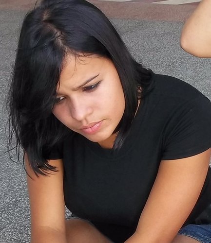 'Mylla
 Bispo'
 17 anos, casada com o ~ @LyedersonD irmã da @__leleka  Rock in roll, \O/, quer saber mais segue ai.
