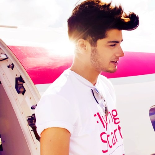 BoySoFalse's profile picture. life is just like dirt. just dig it. •Bi•RP•single•