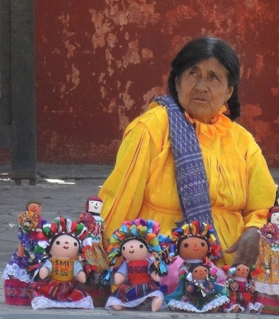 Me gusta la fotografìa, la producción en radio y tv. Todo lo que comunique e integre.