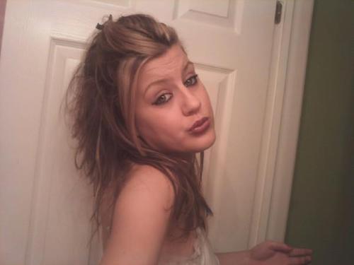 angelcutie118's profile picture. 