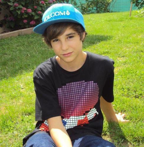 #1 belieberboy check me out
