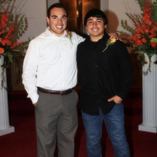 Taylor_Ortiz111's profile picture. Family.Friends.Thunder.Golf.Burgers.