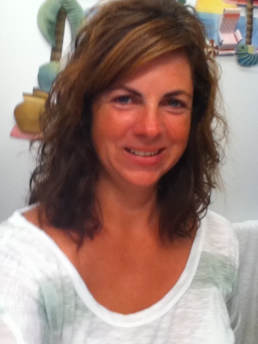 I'm a fun loving married mom who loves Jesus and loves life and loves my family and friends!