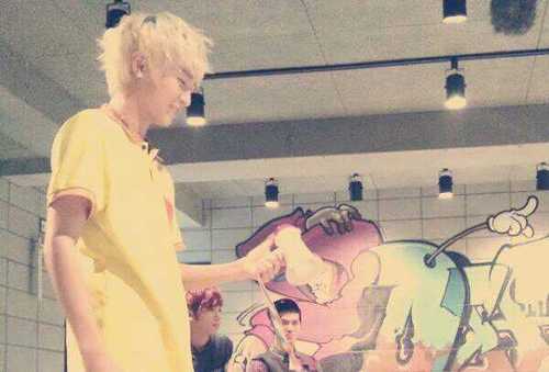 2012.7.6~ing☆ 스티커판매하고여러가지물품도팜니다♥