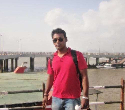 .....:) I like to be Friendly..n love my passion..
i like riding with my Frndzz...making Fun & Enjoy!! :)