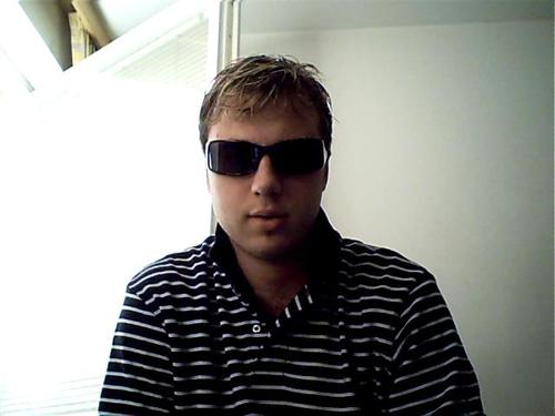 MikeLaury07's profile picture. 