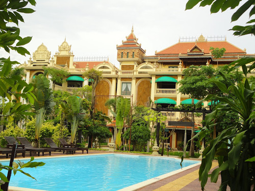 La Tradition d'Angkor is a small luxury resort set in a quiet area where guests can enjoy peace and serenity in a homely atmosphere.