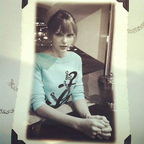 Taylor Swift Is Our Queen Forever | CAN'T WAIT FOR RED ALBUM AND WONDERSTRUCK ENCHANTED~