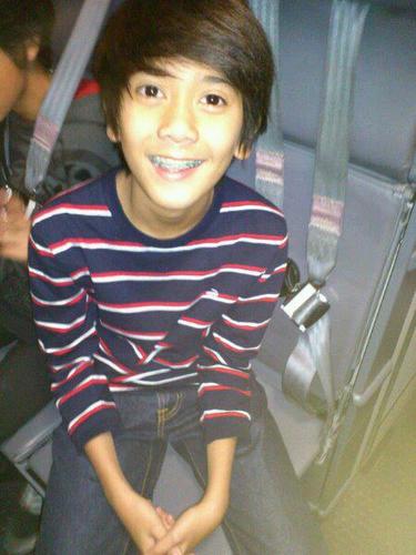 saya suka @iqbaale