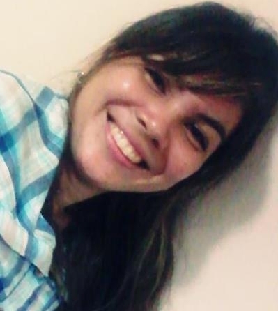 Ariana teimosa, engraçadinha e que curte a vida sem stress. Adoro moda e gente bem humorada! Rs rs rs