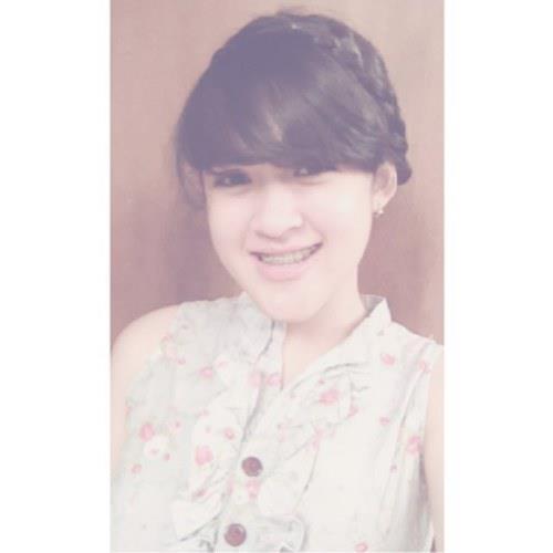 Banyak yang mention twitter ini, Follow twitter 1 @ziaadisty