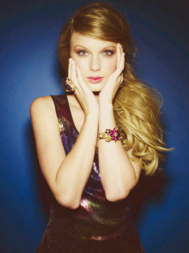 HateSInstinct's profile picture. I LOVE TAYLORSWIFT! @taylorswift13!!! I REALLY HATE @SwiftInstinct