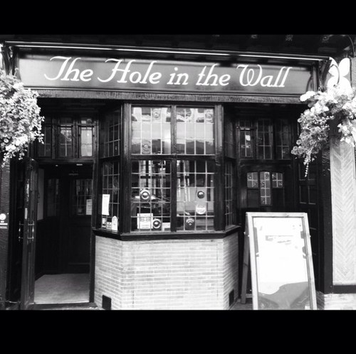 Popular Pub in Shrewsbury Town Centre, serving up great value meals and drinks, all day every day.