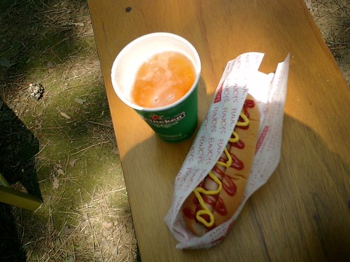 waka_inkyo's profile picture. 公共図書館勤務。 ラノベだろうと、マンガだろうと、読後の直感という名の備忘が中心になるはず･･･だったのが、他のことを結構つぶやいてる。敬称省略。