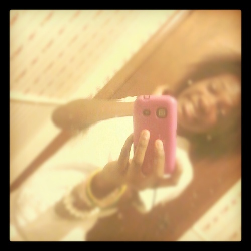 ' iMa €oleee ass €hick ! WSJH is were you can find me :) Cambridge is my LIFE . . i fwTHUGS ♥ Na follow a pretty fee♡