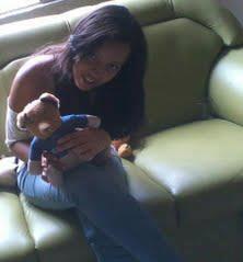 Eu nunca disse que era perfeita , mesmo assim as pessoas me tratam como se eu devesse ser. Kisses ♥